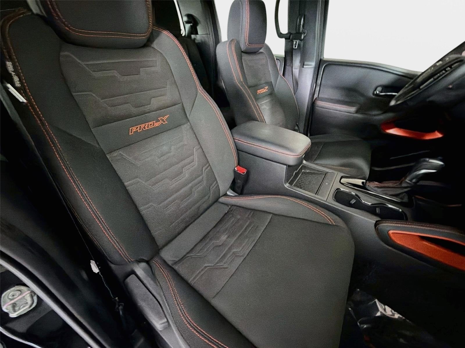 2023 Nissan Frontier PRO-X