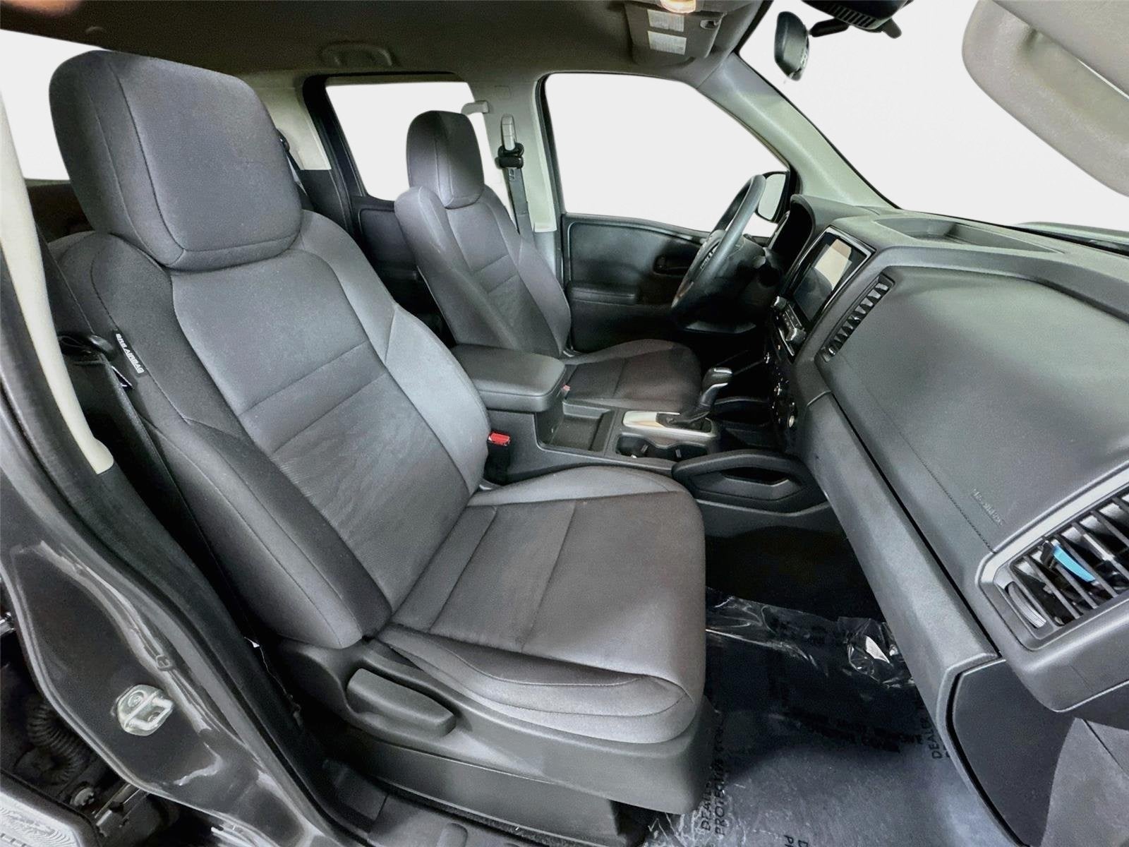 2022 Nissan Frontier S
