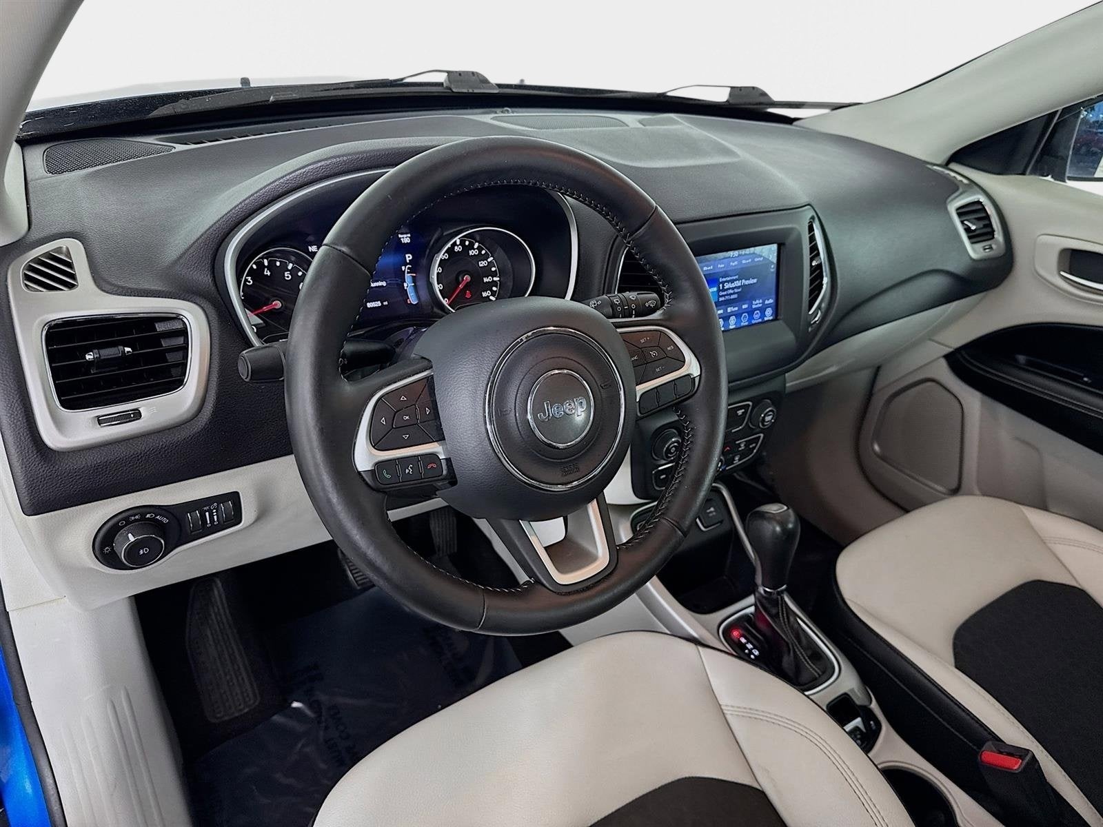 2018 Jeep Compass Latitude w/Sun/Wheel Pkg