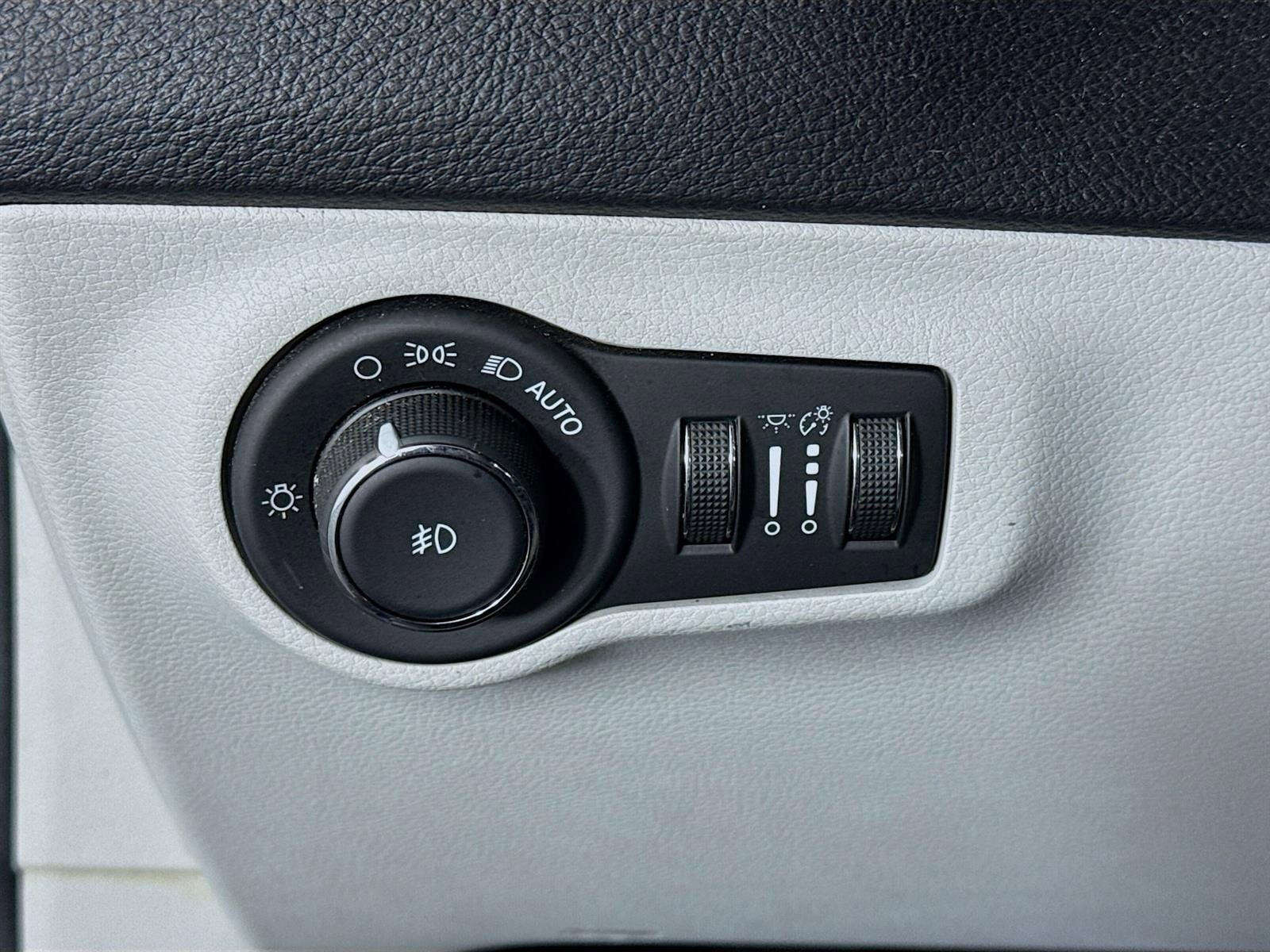 2018 Jeep Compass Latitude w/Sun/Wheel Pkg