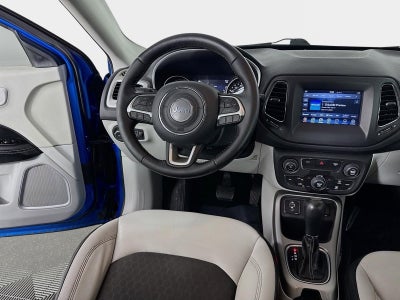 2018 Jeep Compass Latitude w/Sun/Wheel Pkg