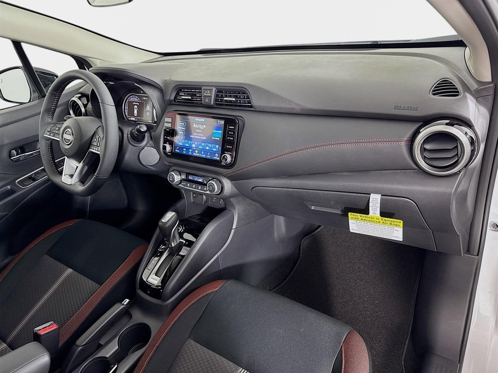 2025 Nissan Versa SR