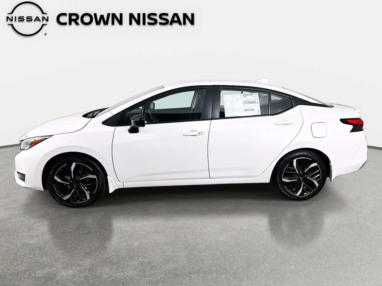 2025 Nissan Versa SR