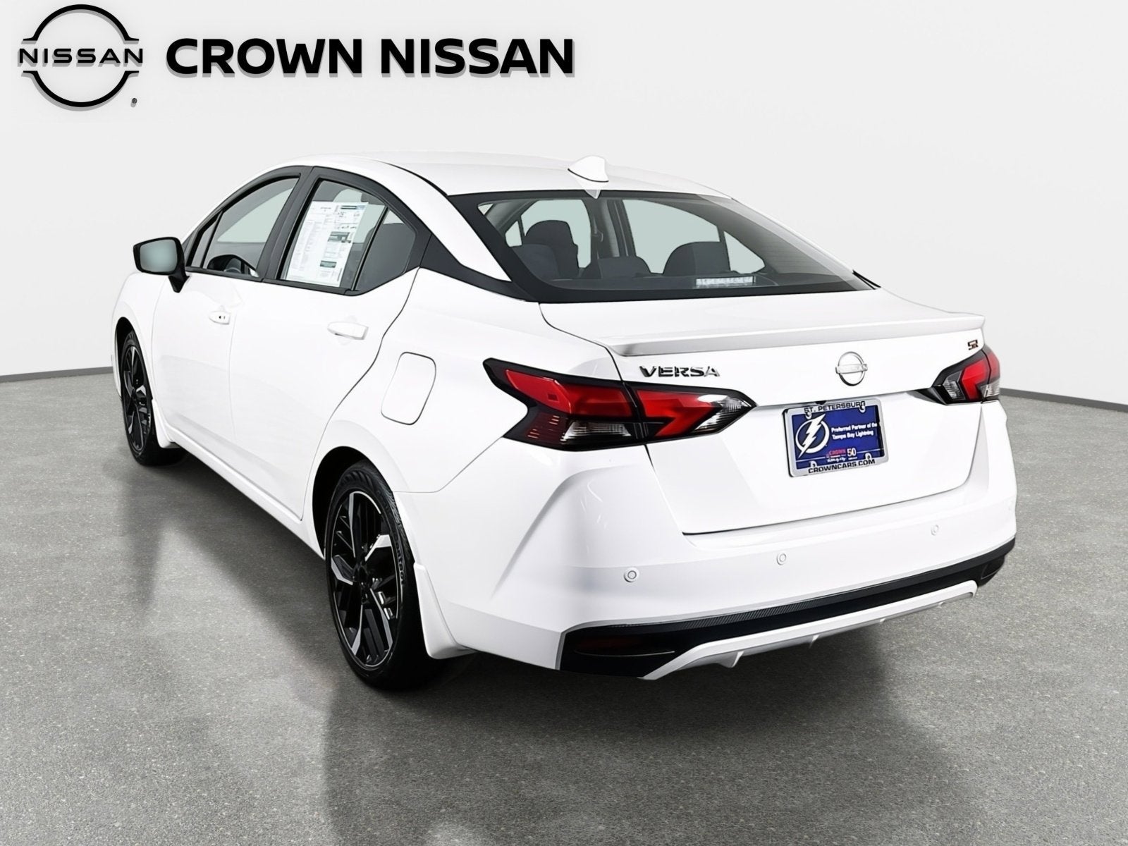 2025 Nissan Versa SR