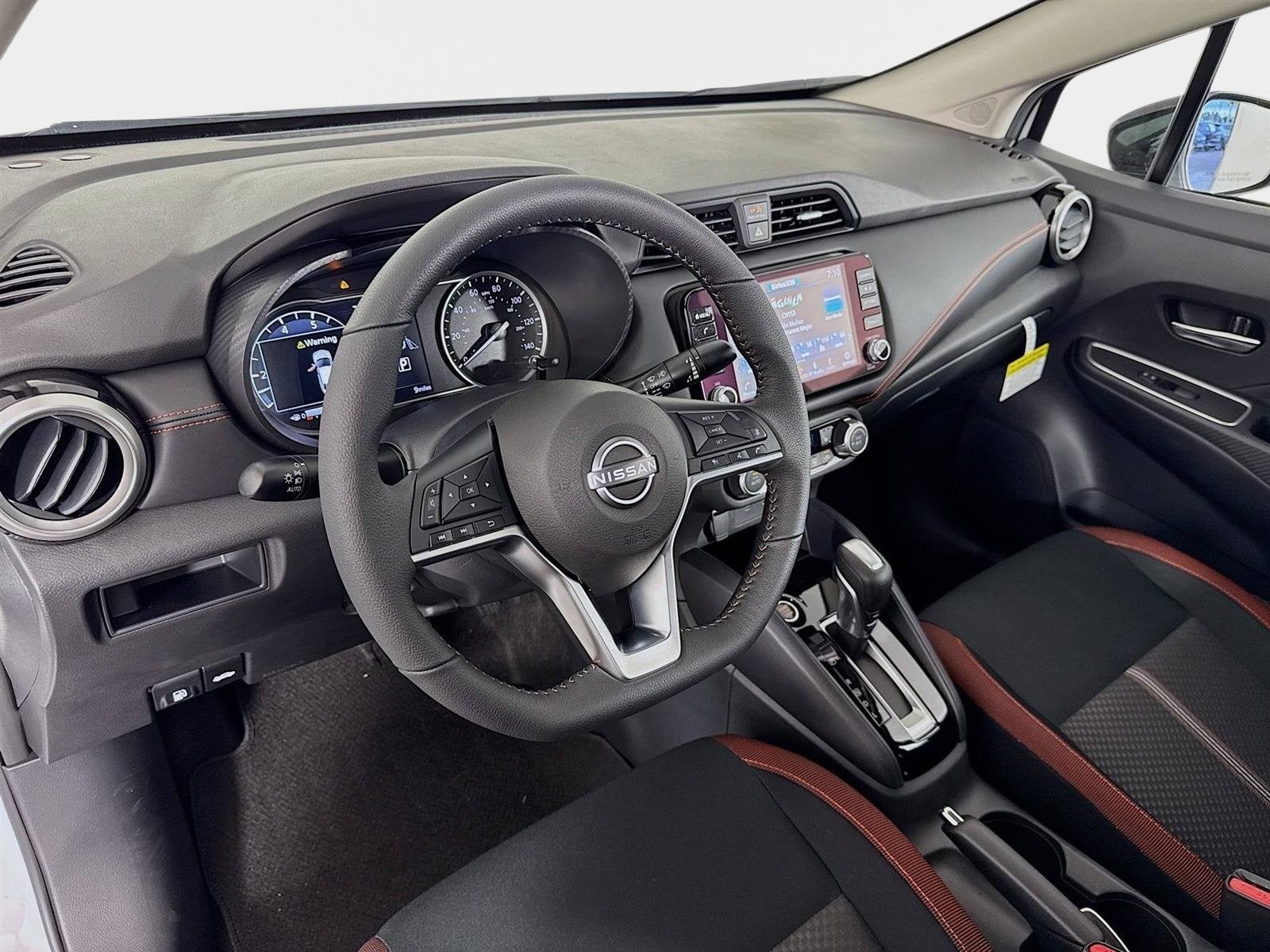 2025 Nissan Versa SR