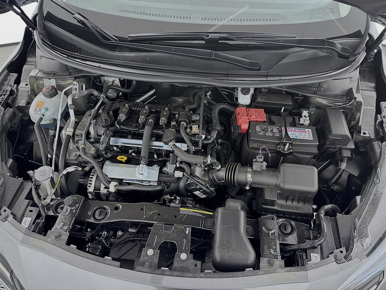 2025 Nissan Versa SR