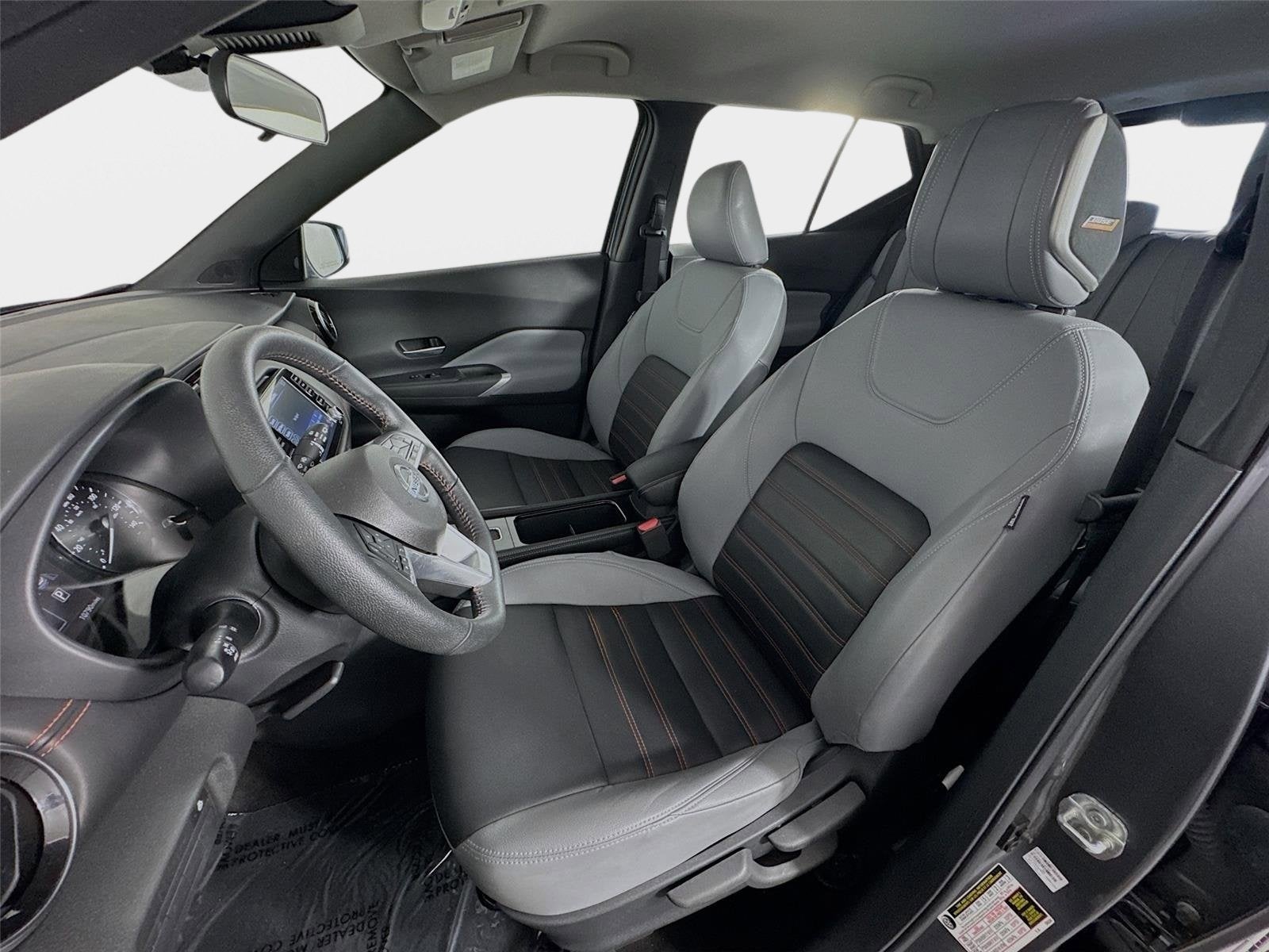 2021 Nissan Kicks SR