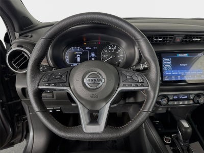 2021 Nissan Kicks SR