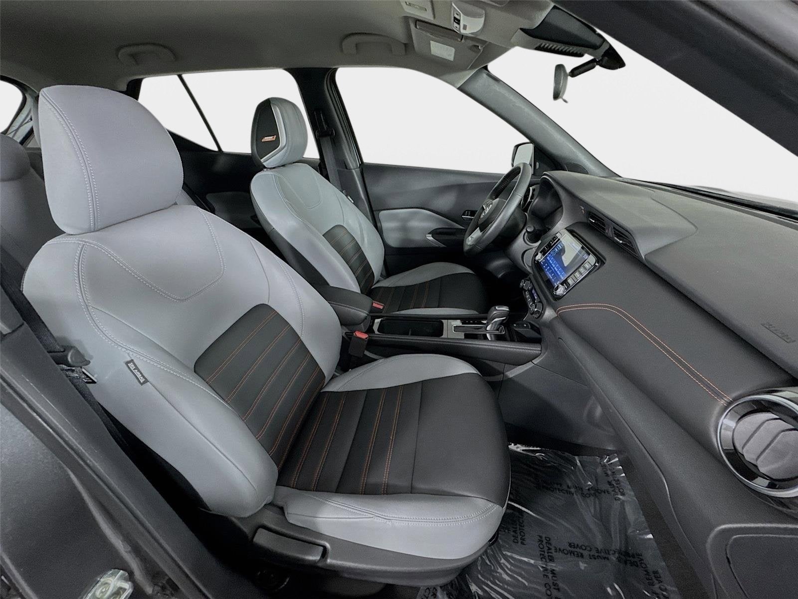 2021 Nissan Kicks SR