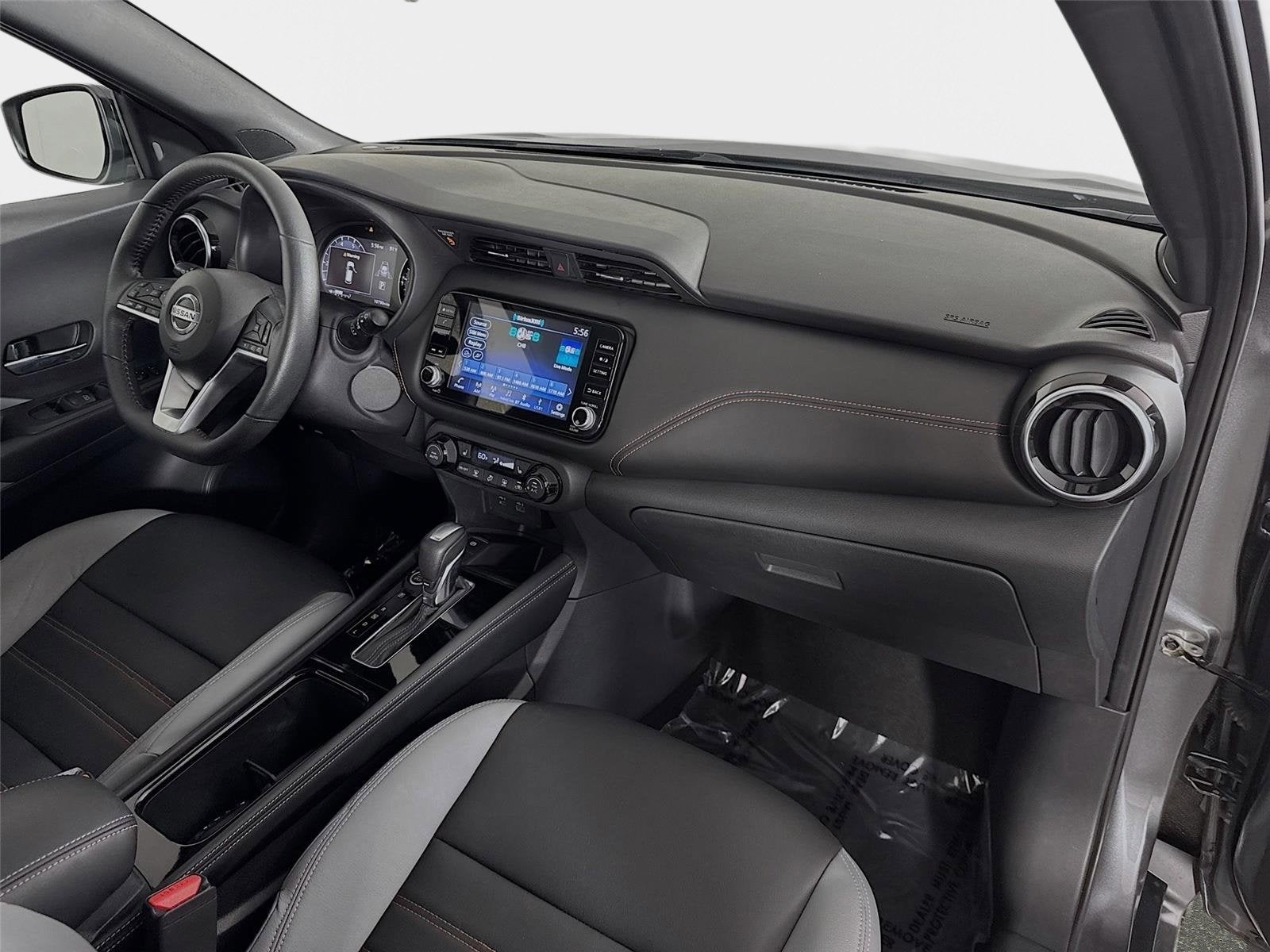 2021 Nissan Kicks SR