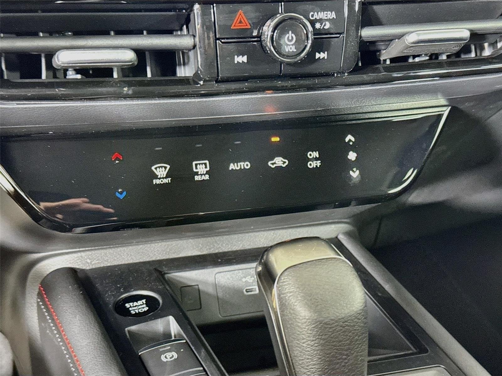 2027 Nissan Kicks SR