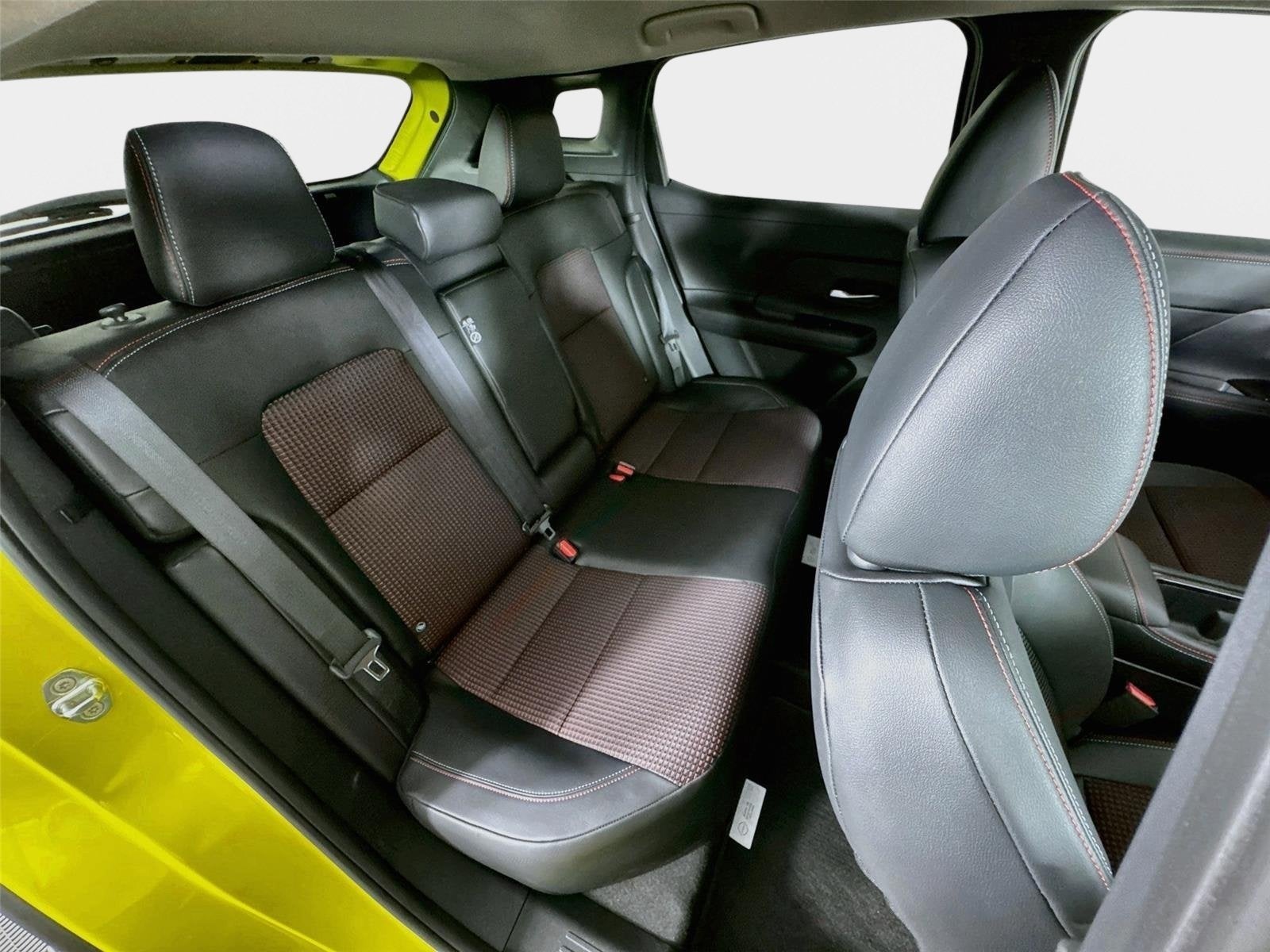 2027 Nissan Kicks SR