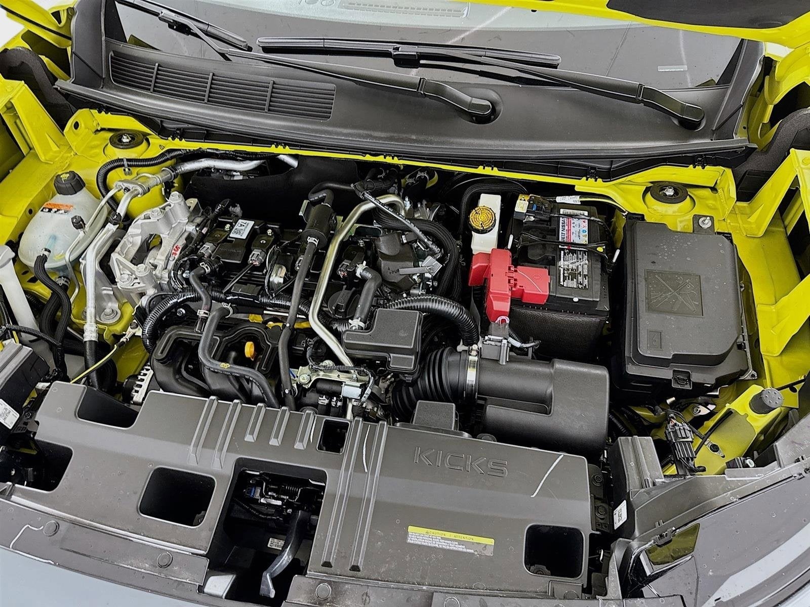 2025 Nissan Kicks SR