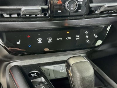 2027 Nissan Kicks SR