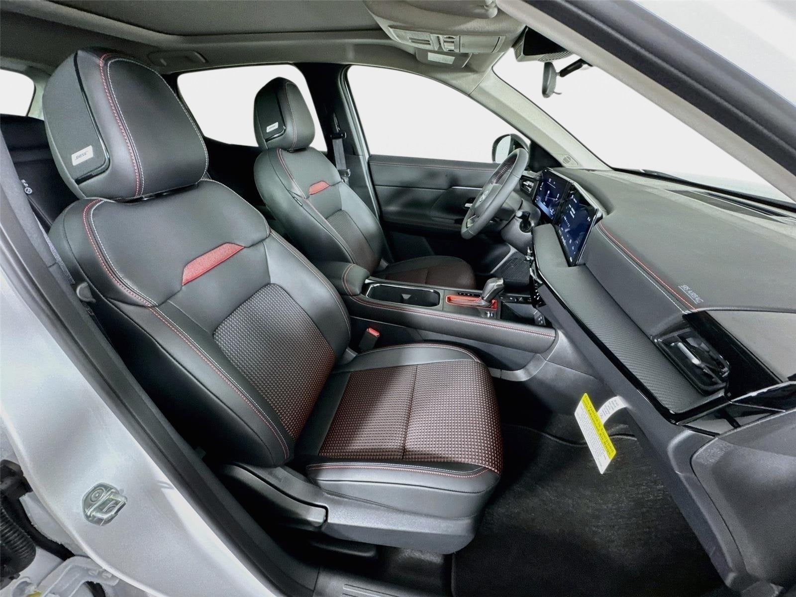 2027 Nissan Kicks SR