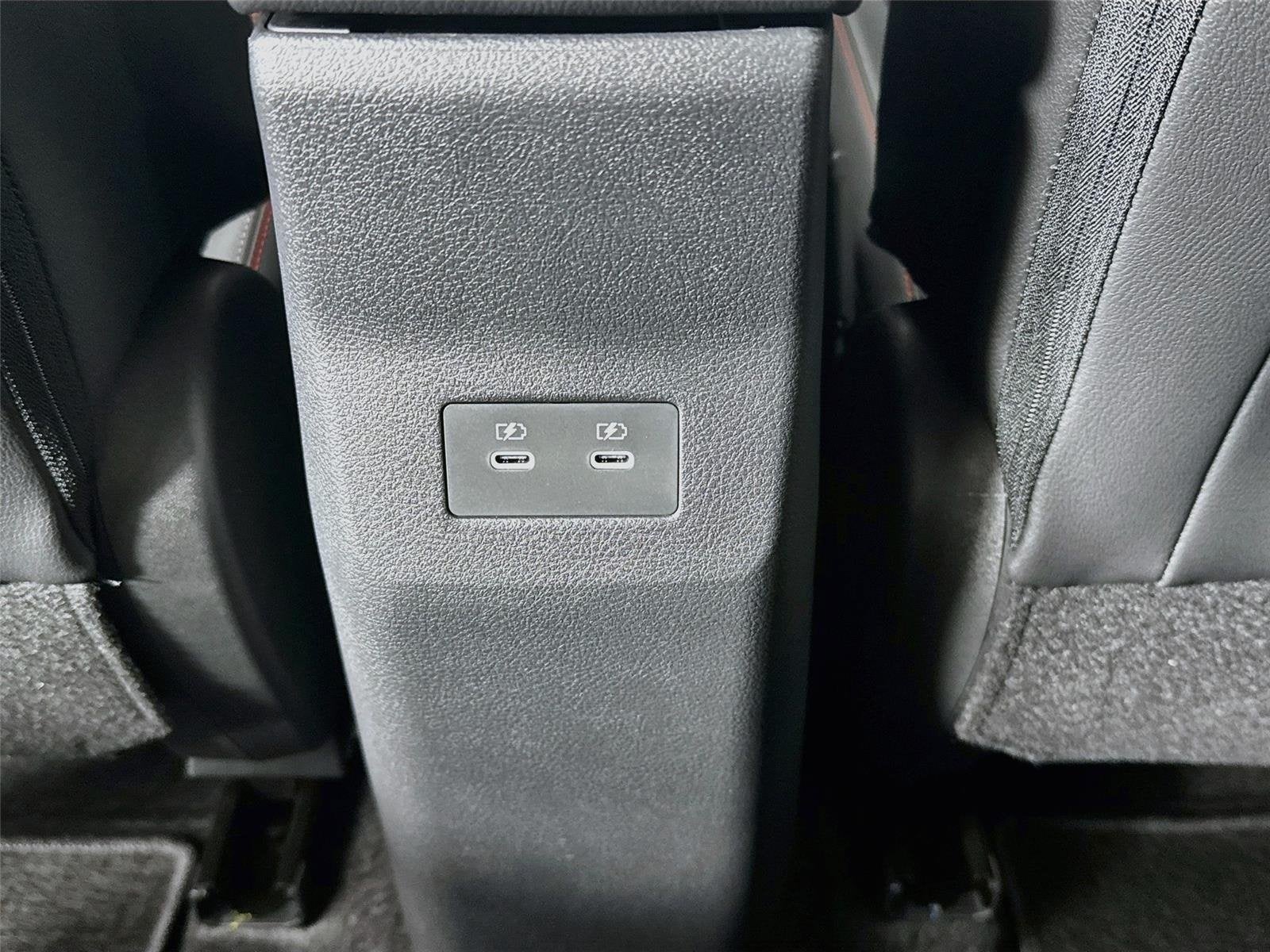 2027 Nissan Kicks SR