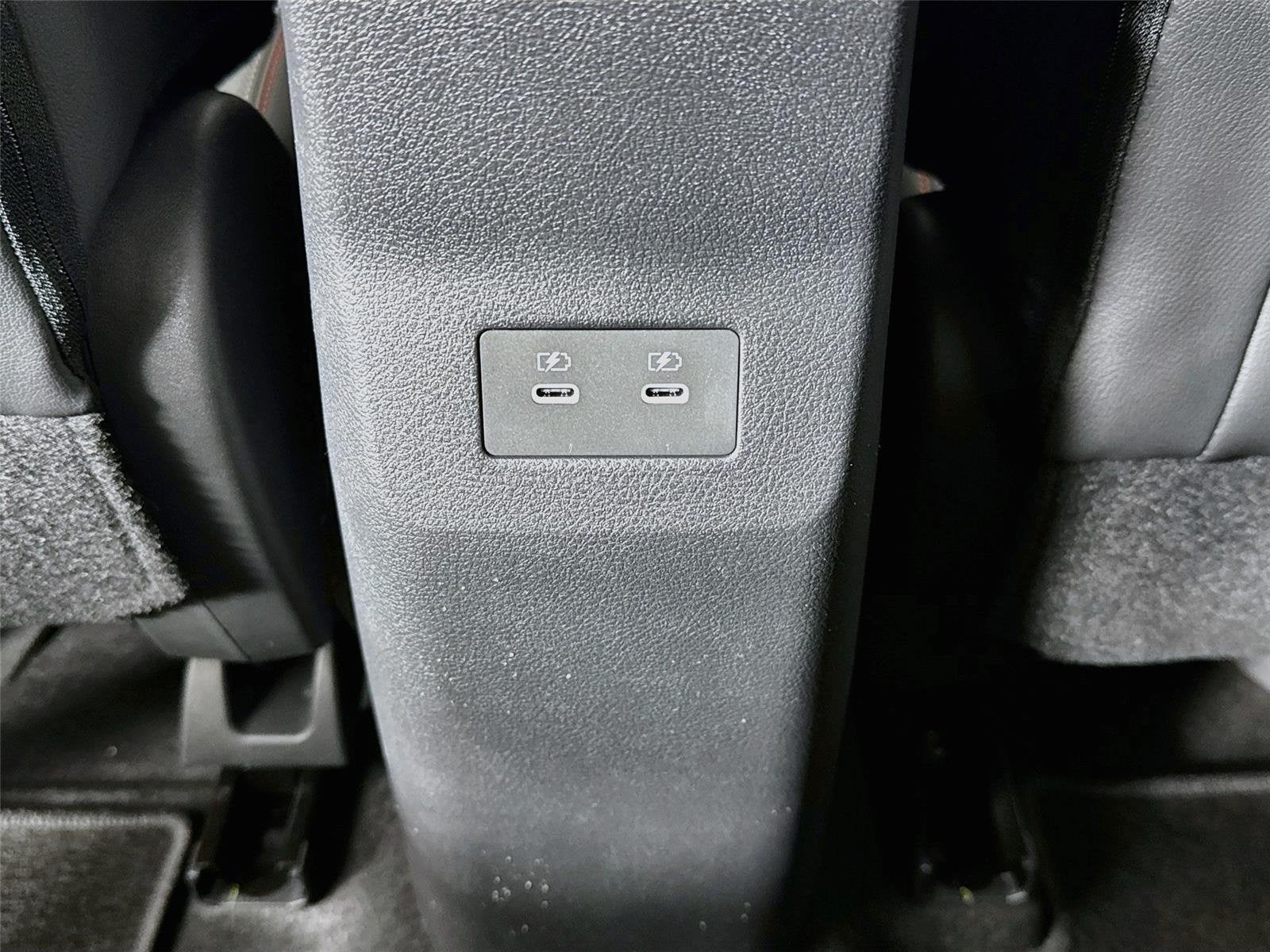 2027 Nissan Kicks SR