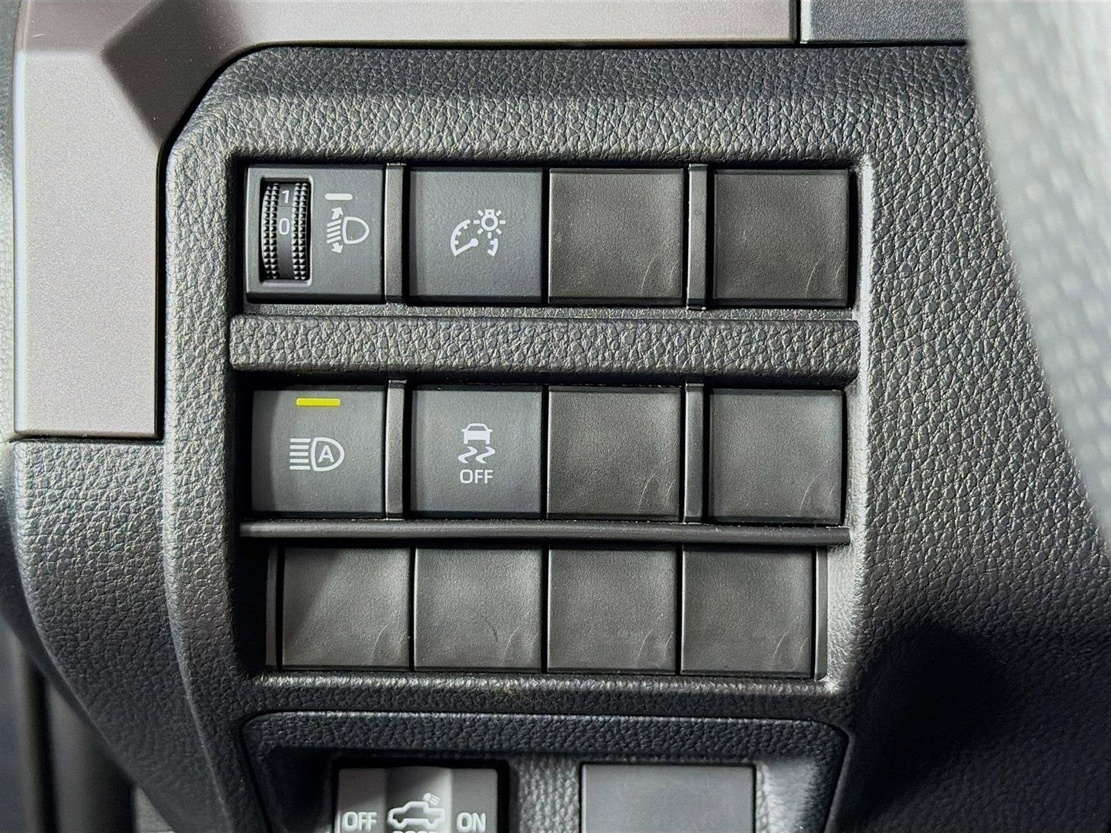 2024 Toyota Tacoma 2WD SR5