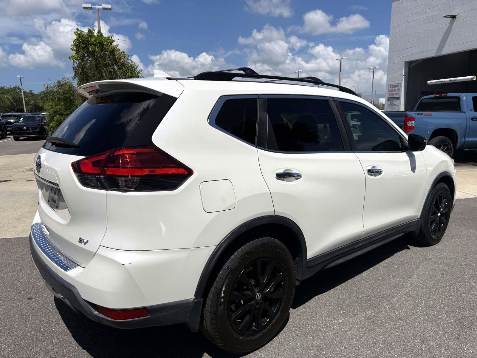 2017 Nissan Rogue SV