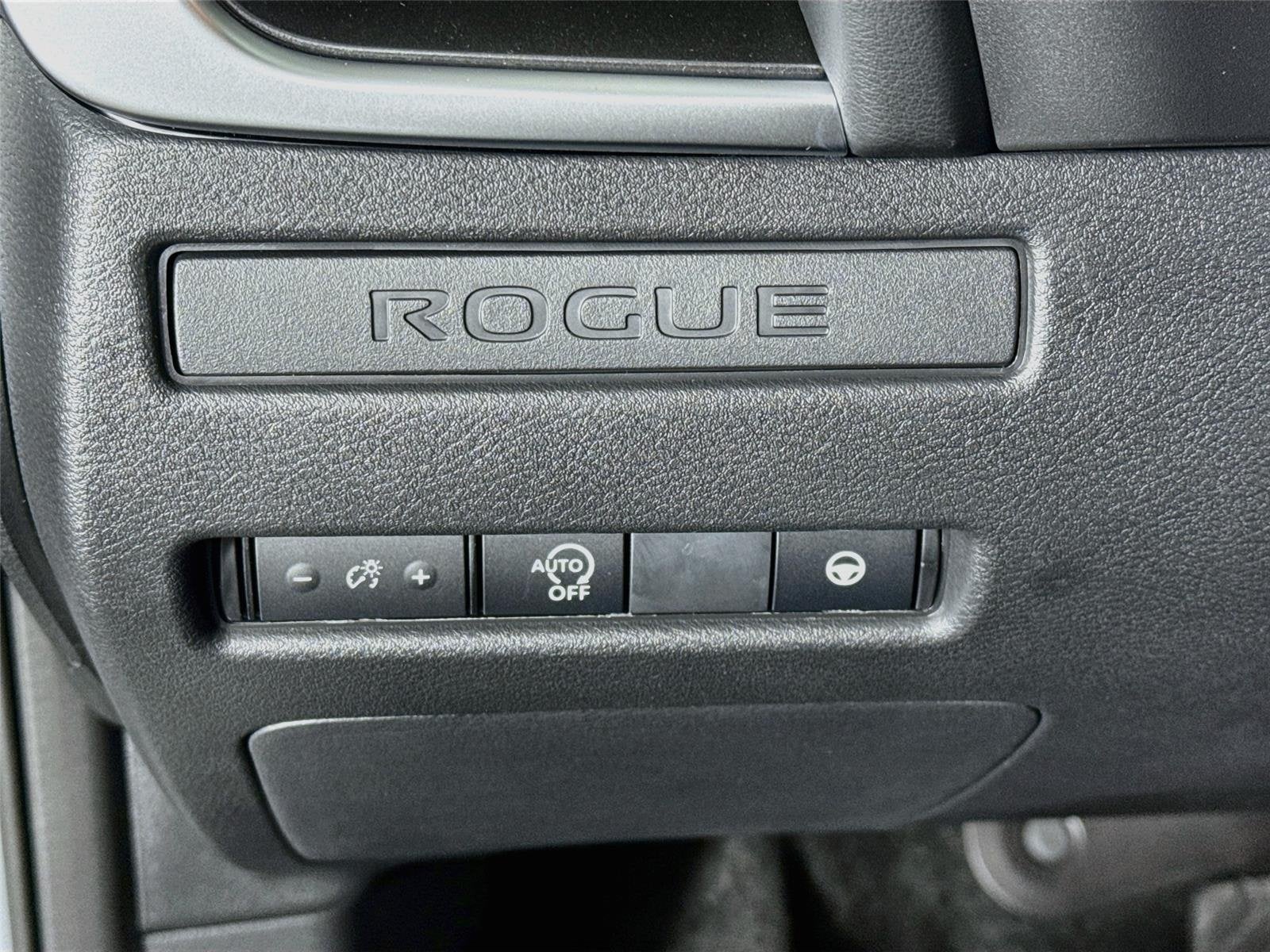2027 Nissan Rogue SV