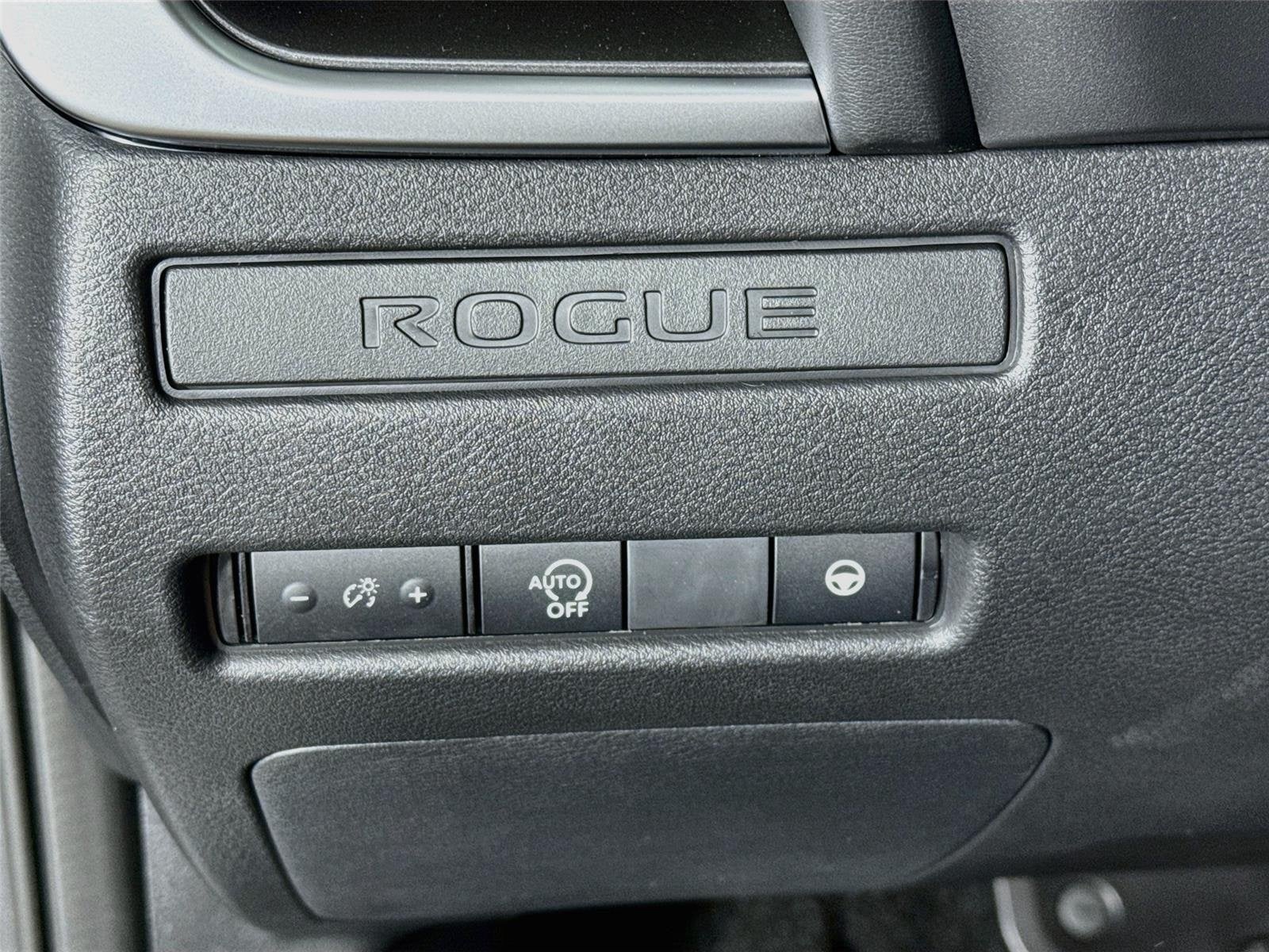 2027 Nissan Rogue SV