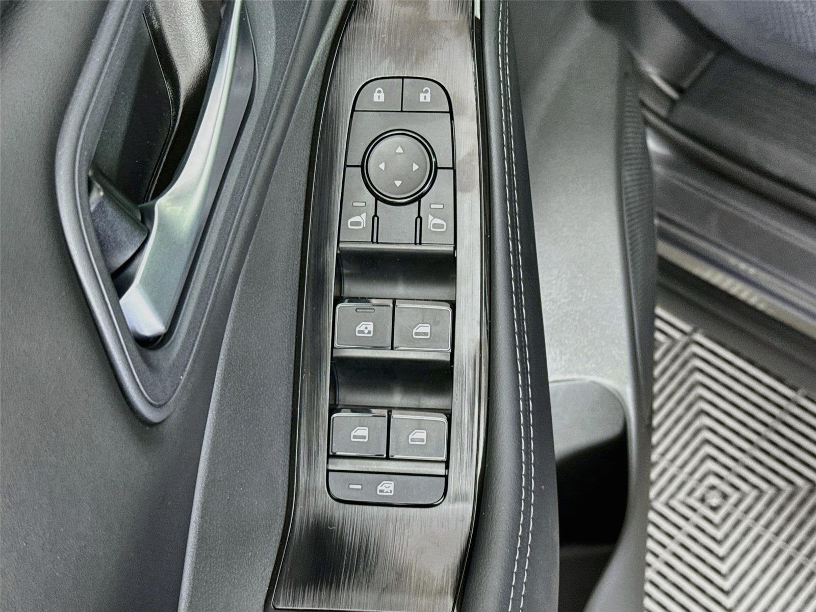 2027 Nissan Rogue SV