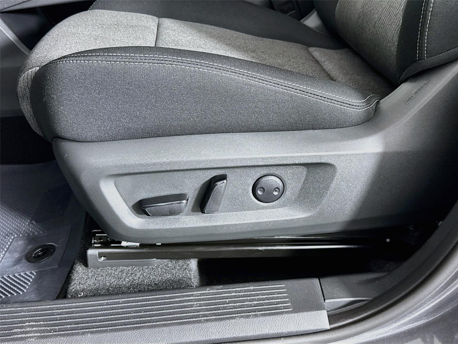2027 Nissan Rogue SV