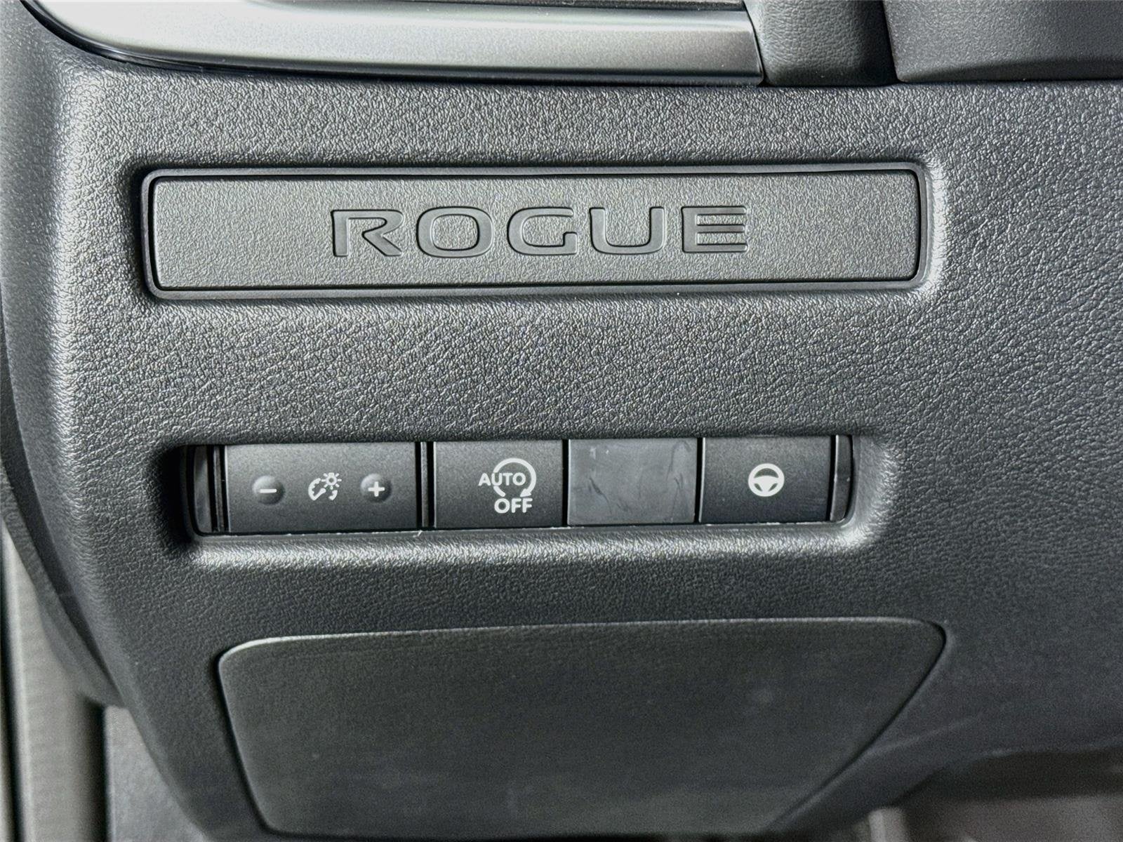 2027 Nissan Rogue SV