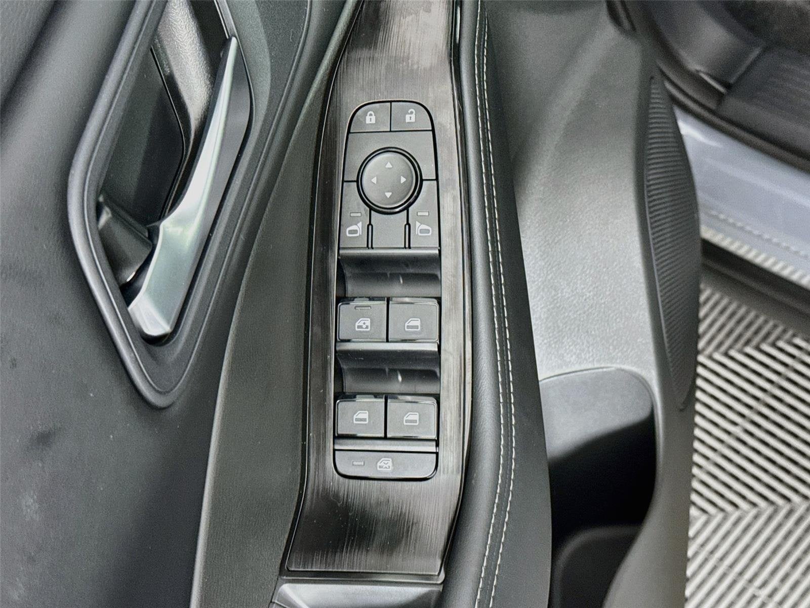 2027 Nissan Rogue SV