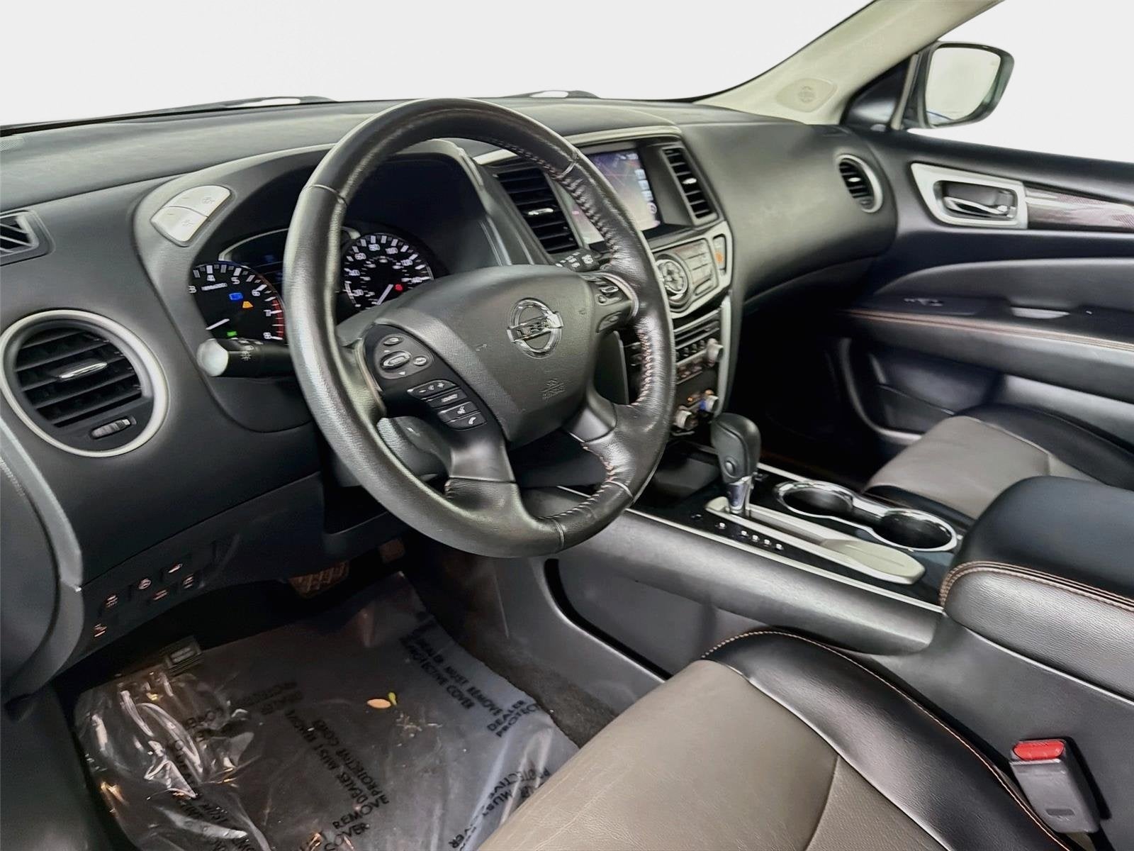 2020 Nissan Pathfinder SL