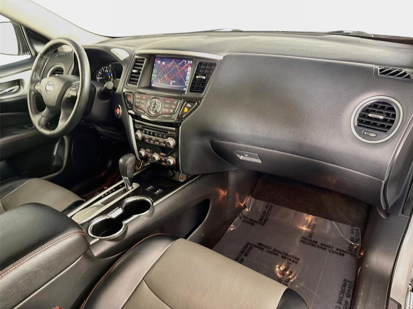 2020 Nissan Pathfinder SL
