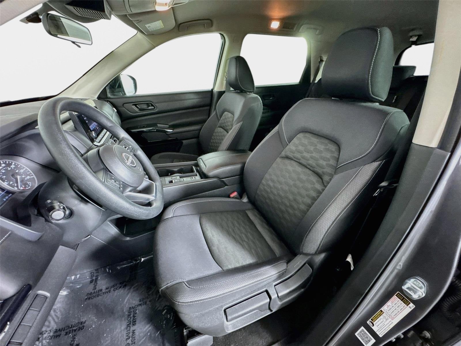 2024 Nissan Pathfinder S