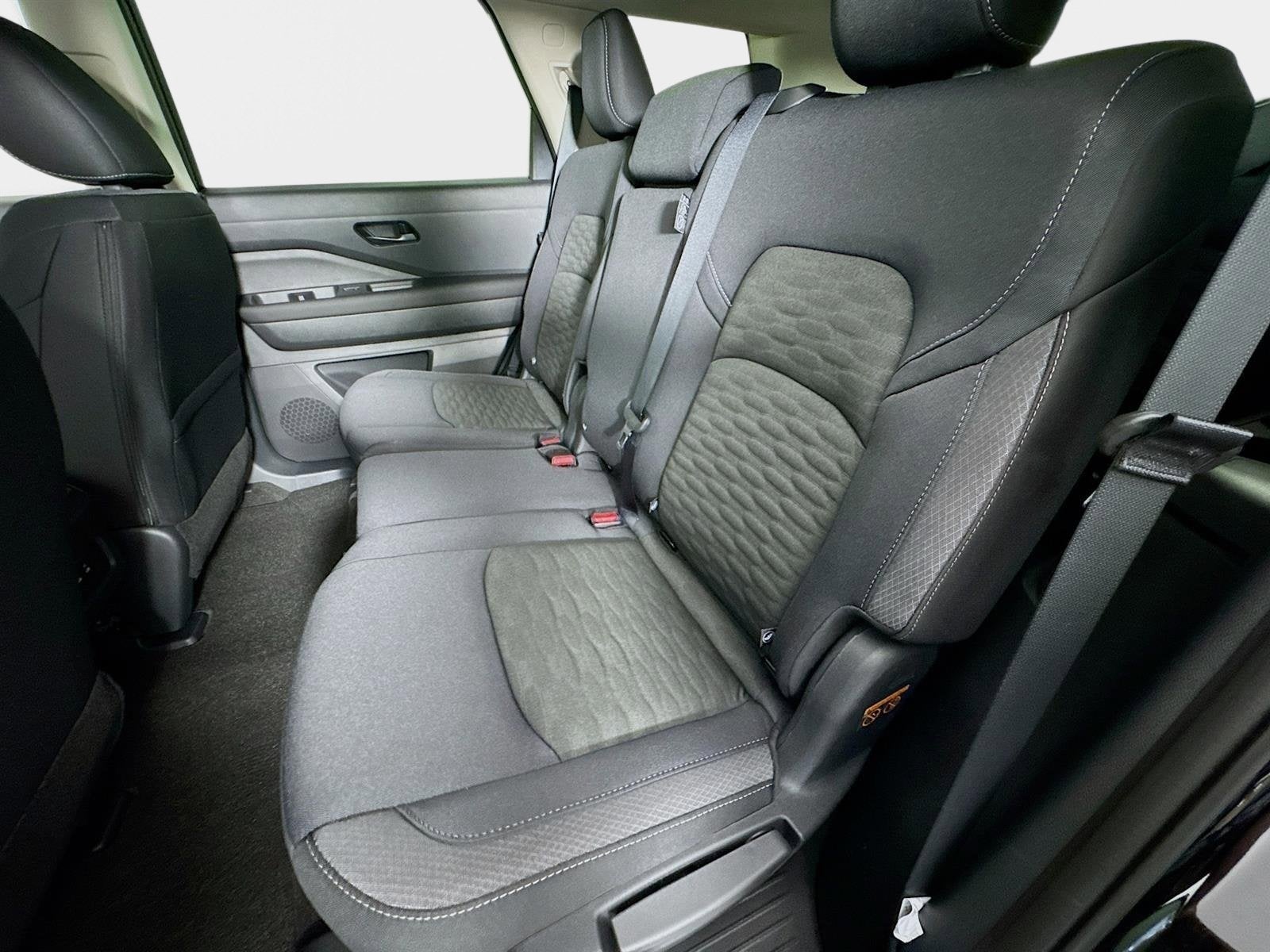 2026 Nissan Pathfinder S