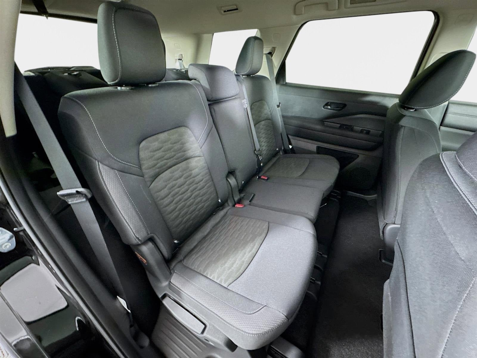 2026 Nissan Pathfinder S