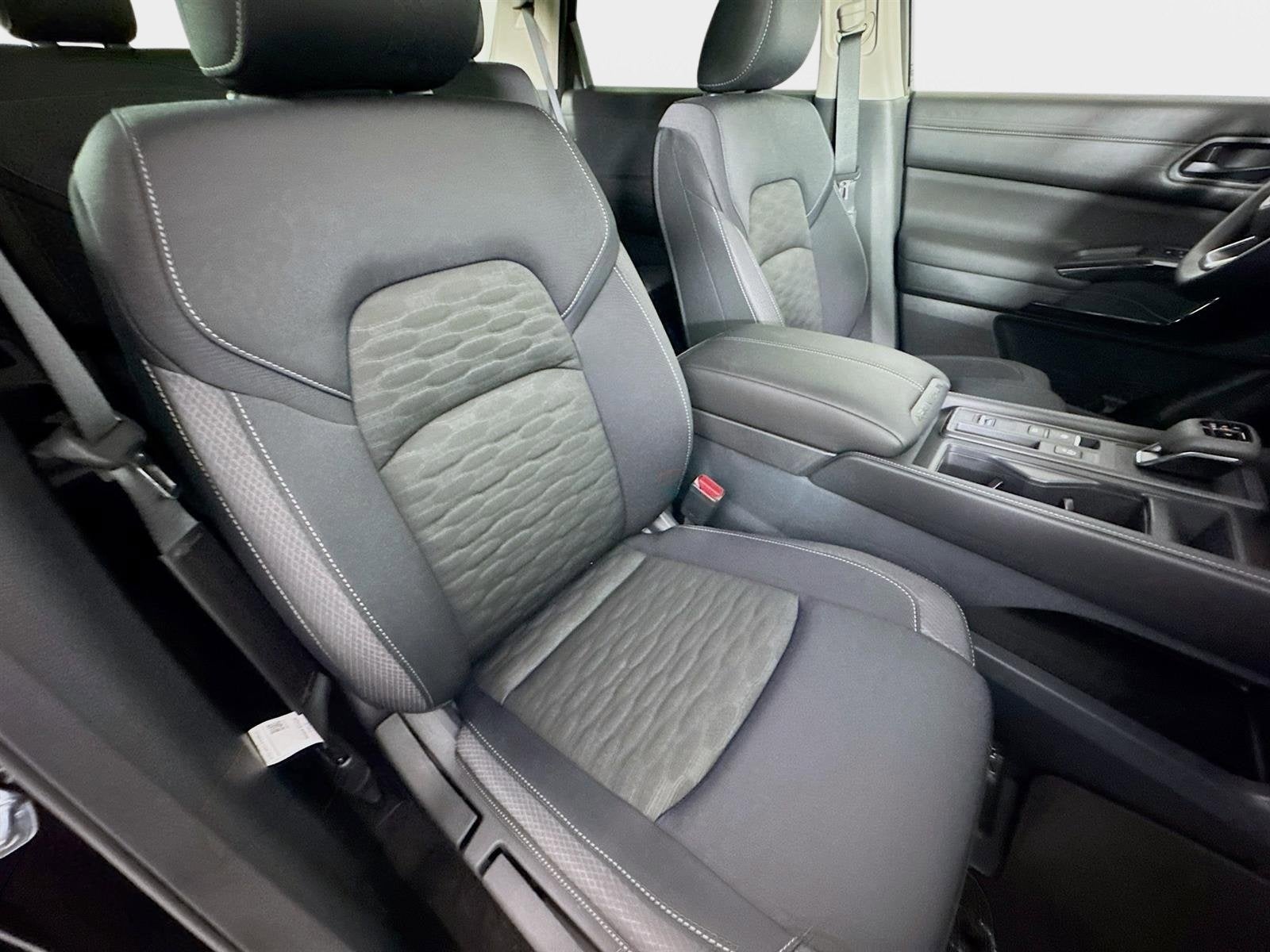 2026 Nissan Pathfinder S