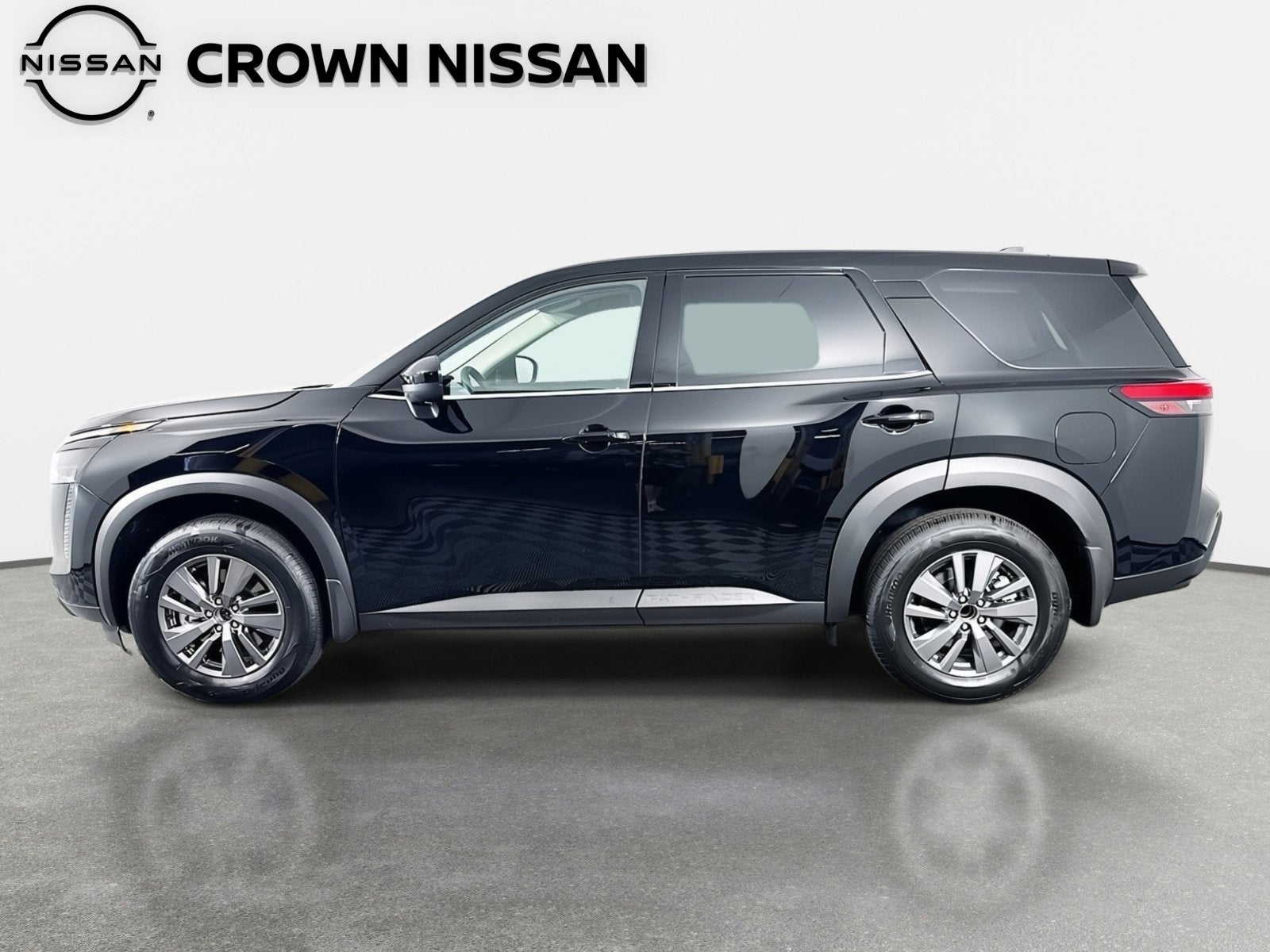 2026 Nissan Pathfinder S