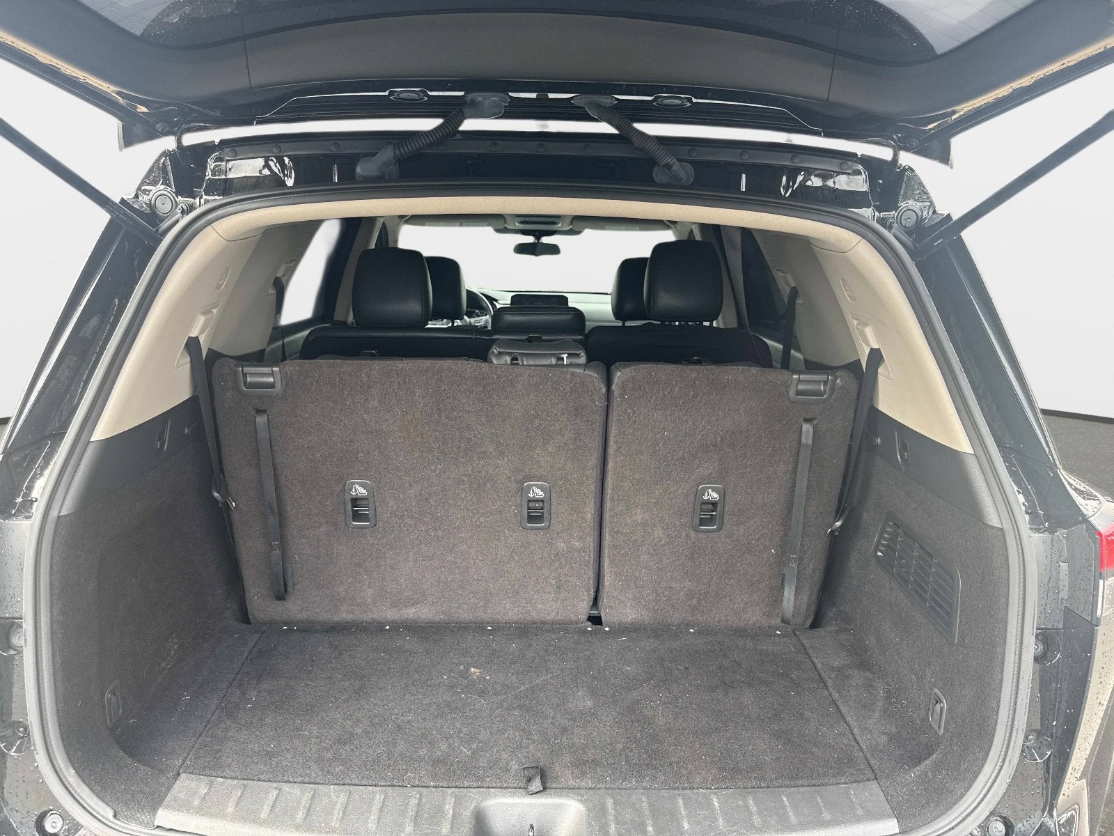 2023 Nissan Pathfinder SV