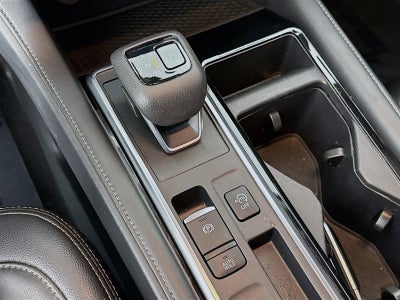 2023 Nissan Pathfinder SV