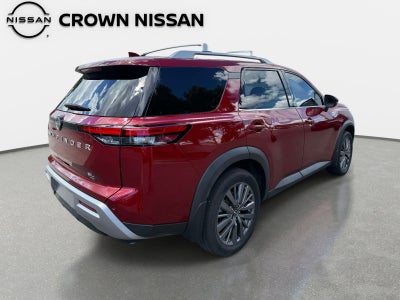 2024 Nissan Pathfinder SL