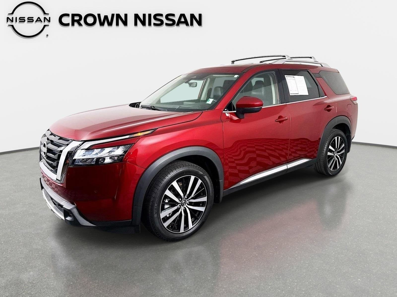 2023 Nissan Pathfinder Platinum 4WD's photo