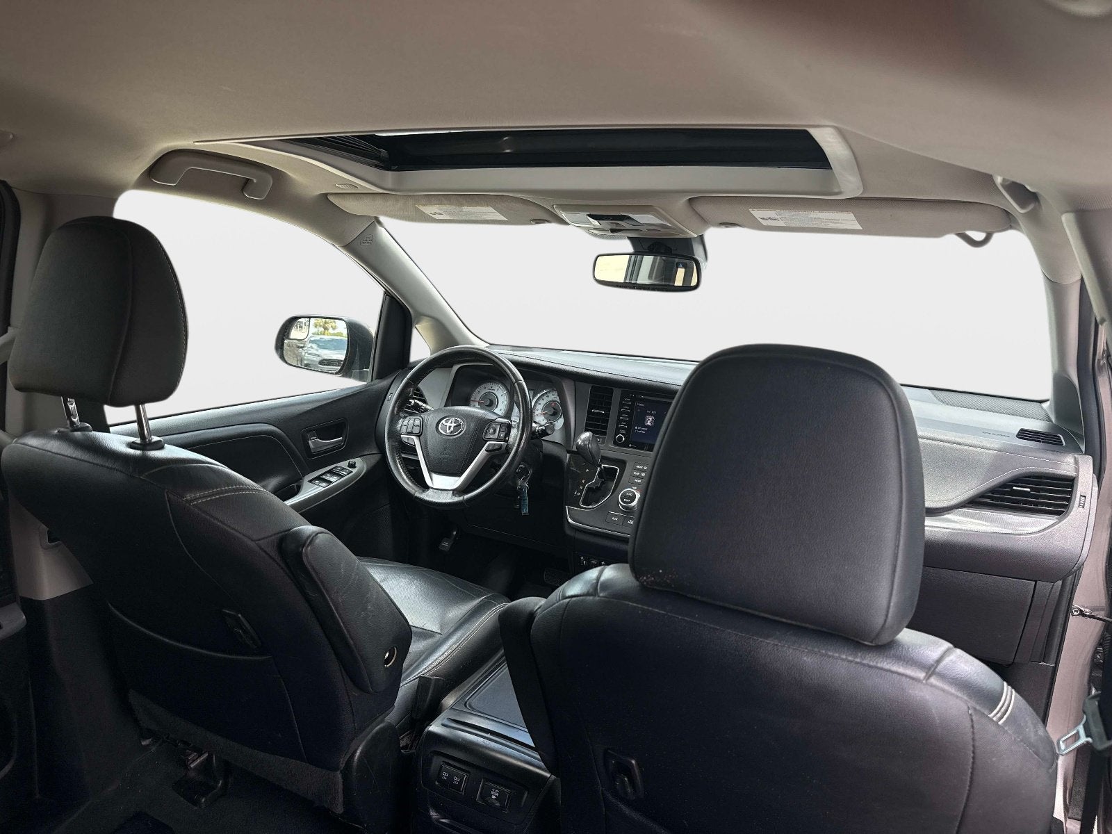 2019 Toyota Sienna SE Premium
