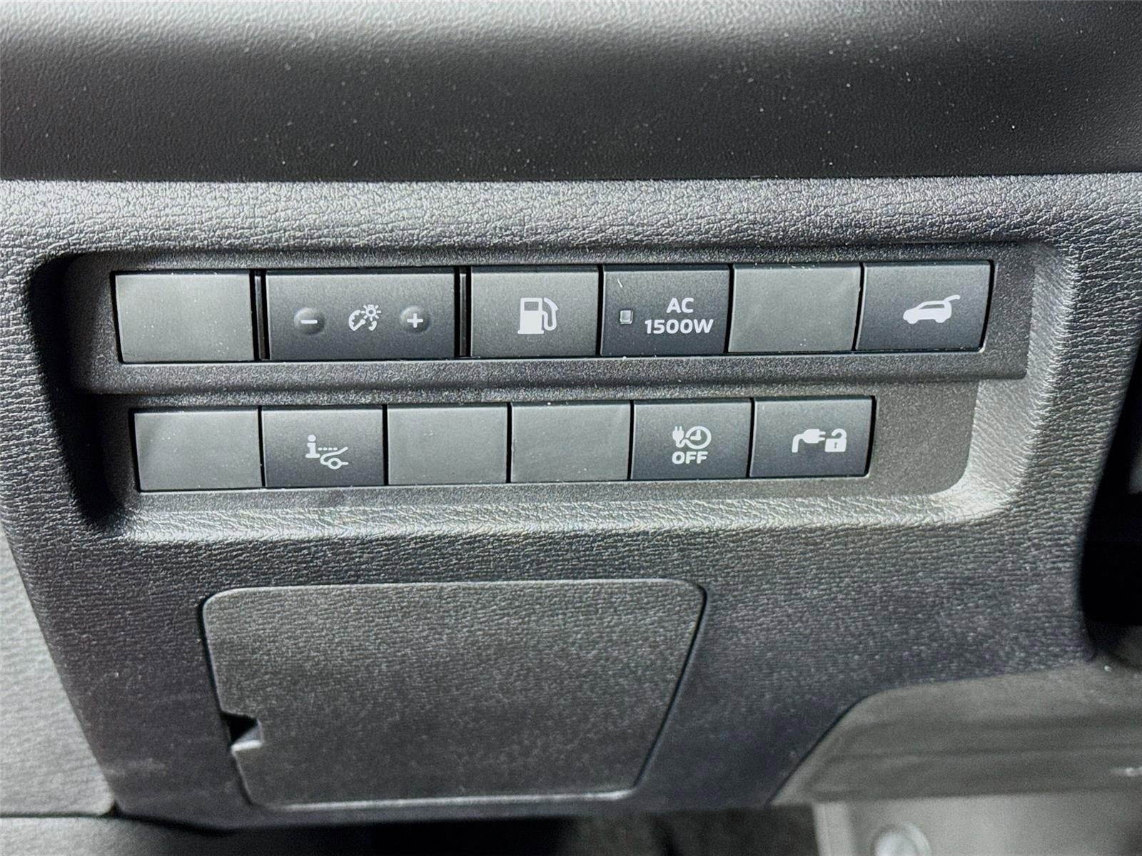2026 Nissan Rogue Plug-In Hybrid Platinum