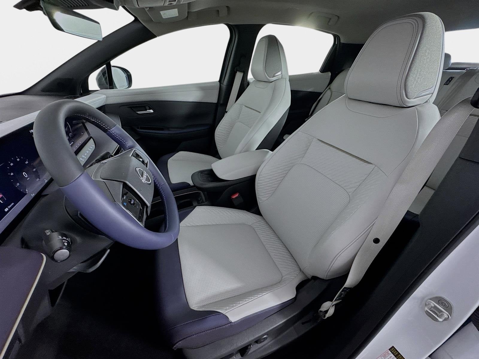 2026 Nissan LEAF PLATINUM+