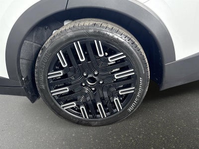 2026 Nissan LEAF PLATINUM+