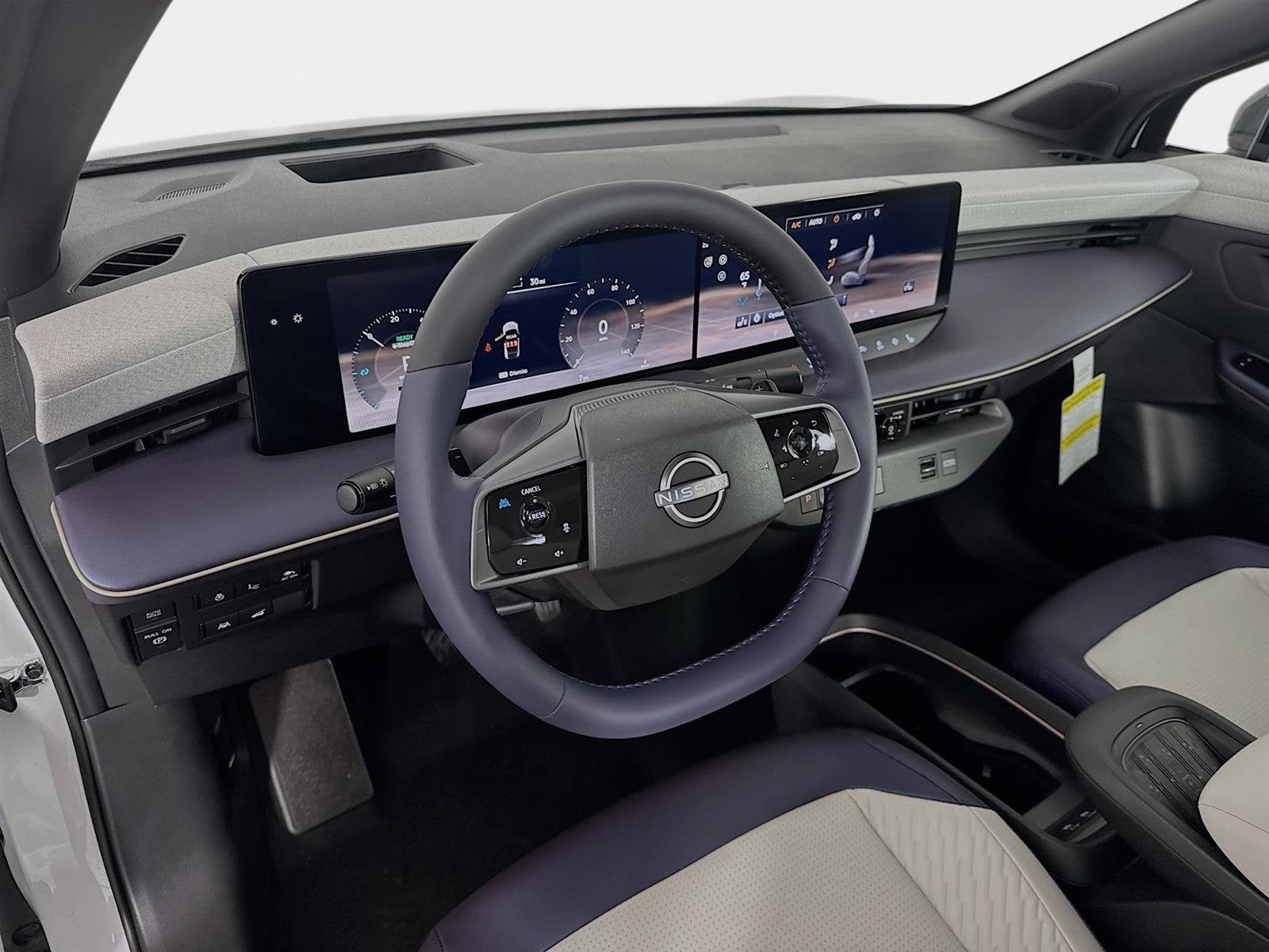 2026 Nissan LEAF PLATINUM+
