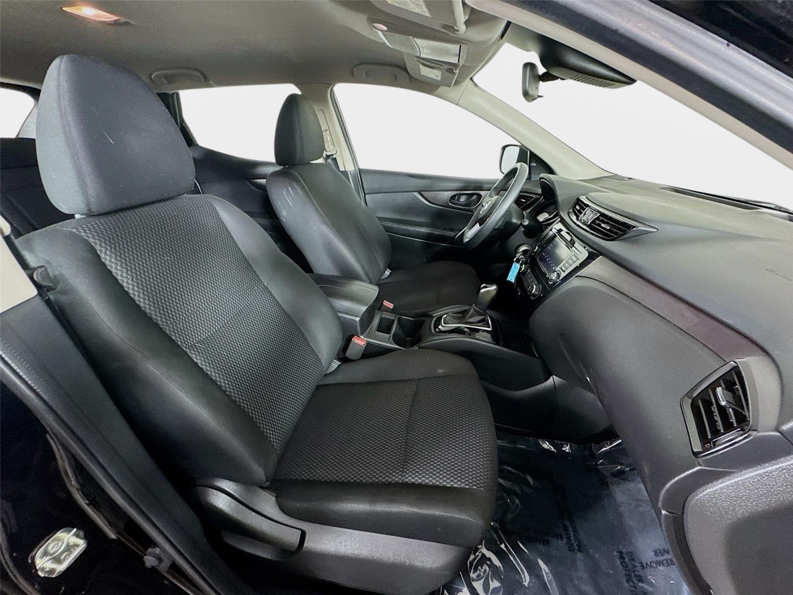2022 Nissan Rogue Sport S
