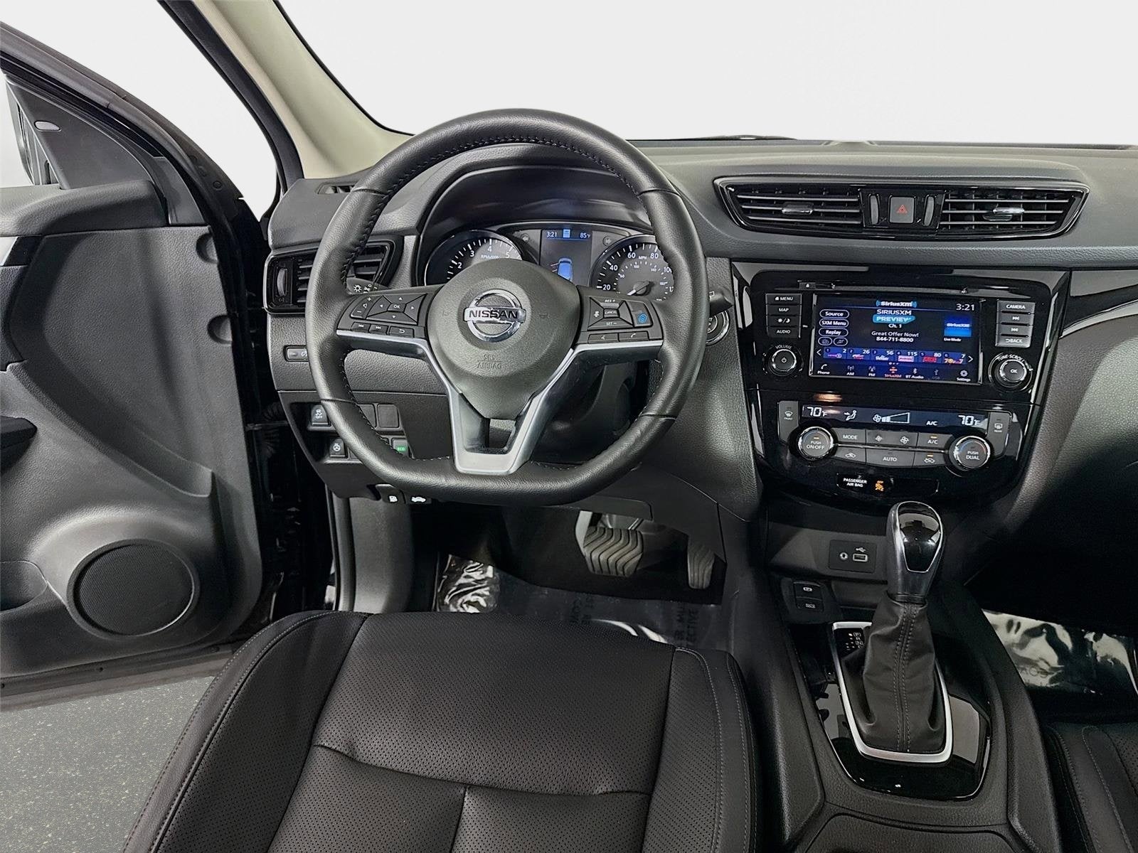 2022 Nissan Rogue Sport SL