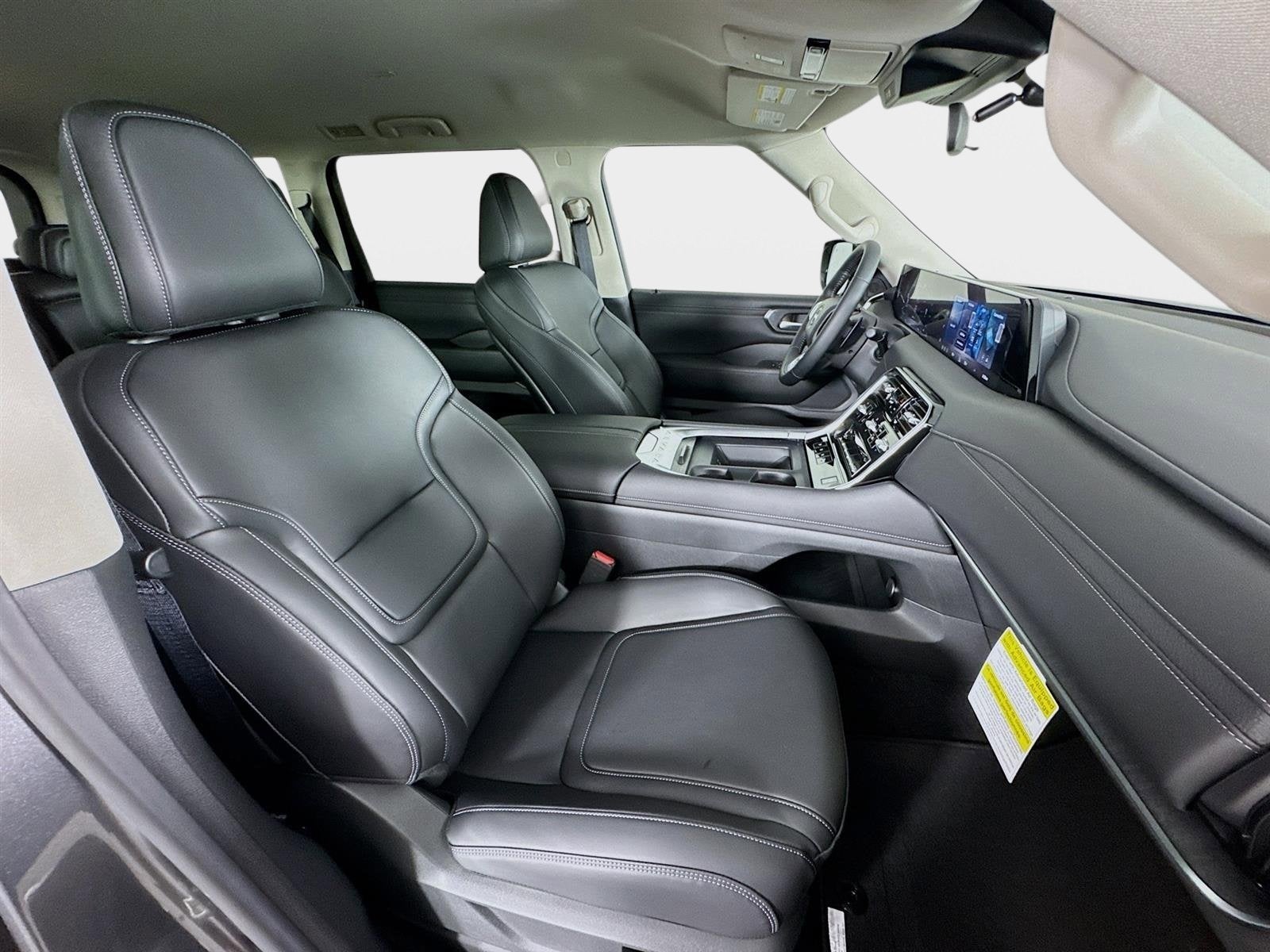 2026 Nissan Armada SV