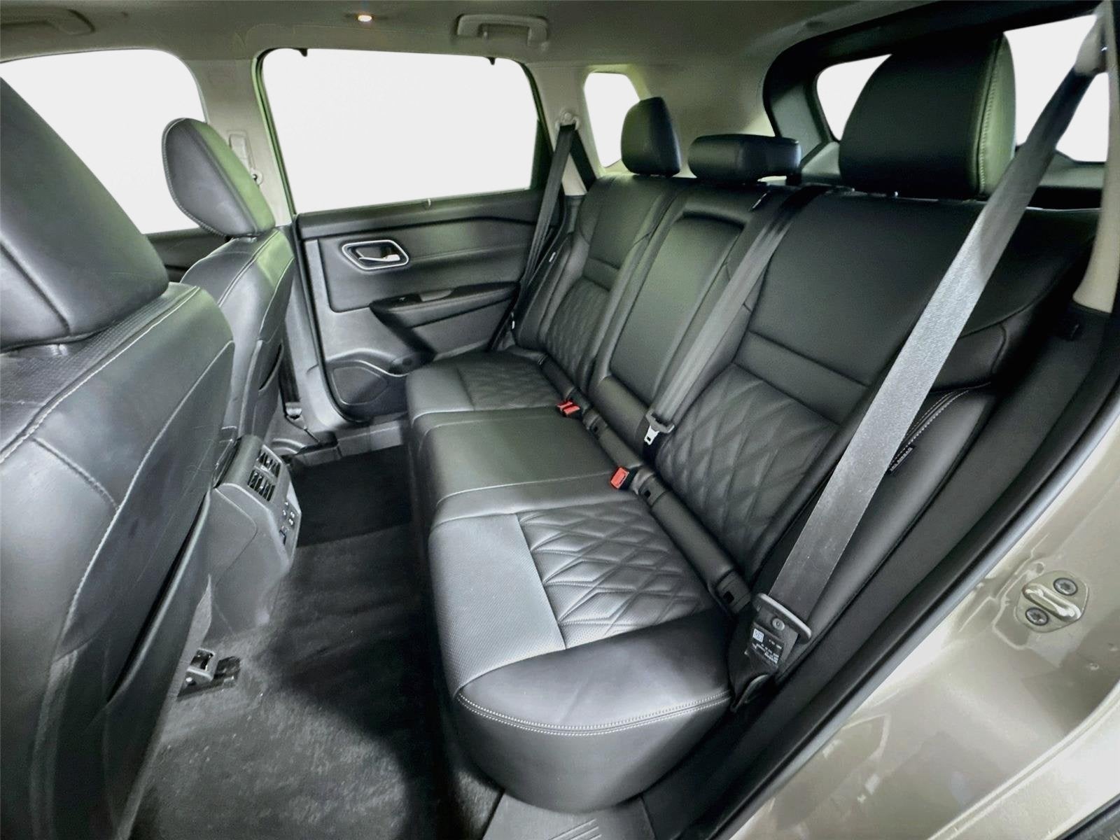 2024 Nissan Rogue Platinum