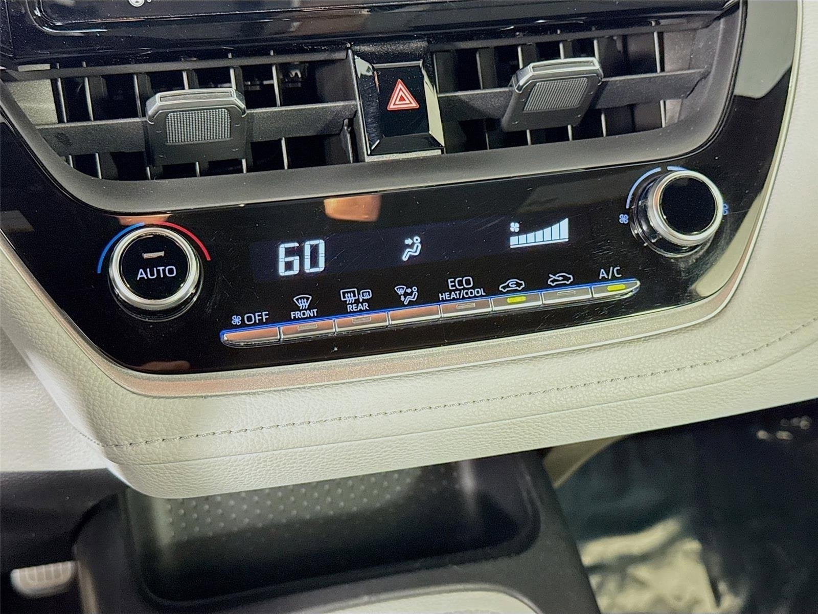 2020 Toyota Corolla Hatchback SE